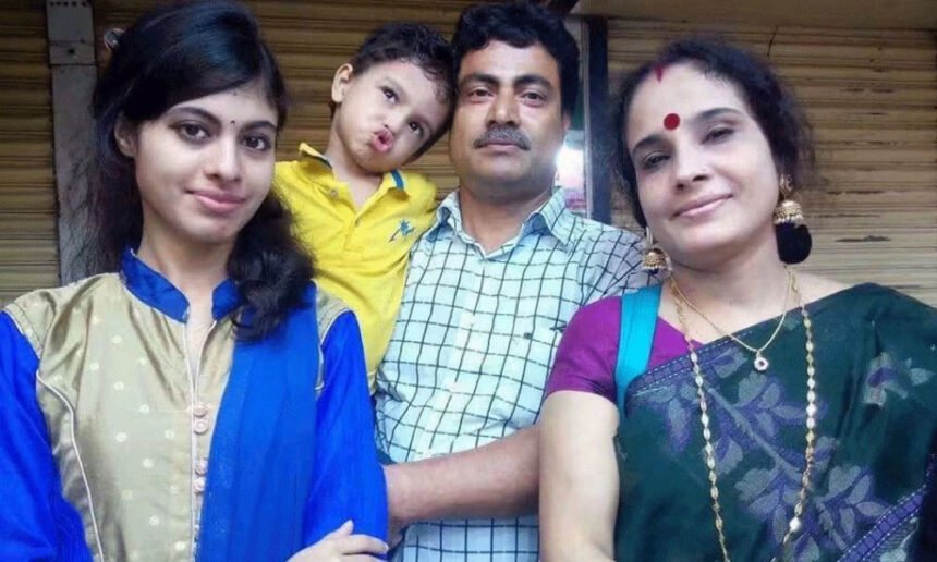 রংপুরে একই পরিবারের চারজন খুন, দুই যুবক আটক