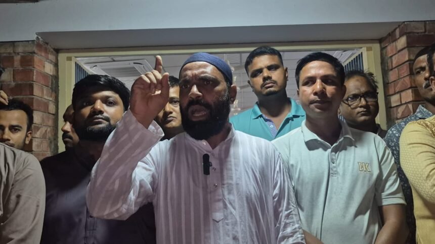 গণতন্ত্র রক্ষায় রাজপথে থাকার কথা জানালেন আবু হানিফ মুক্তা