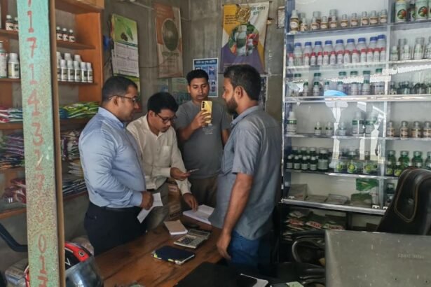 ঠাকুরগাঁওয়ে বেশি দামে সার বিক্রি, ব্যবসায়ীকে জরিমানা ও কারাদণ্ড