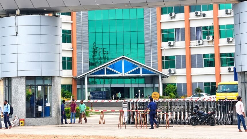 হবিগঞ্জে কারখানায় কম্প্রেসার বিস্ফোরণে কর্মকর্তা নিহত ১ আহত ২
