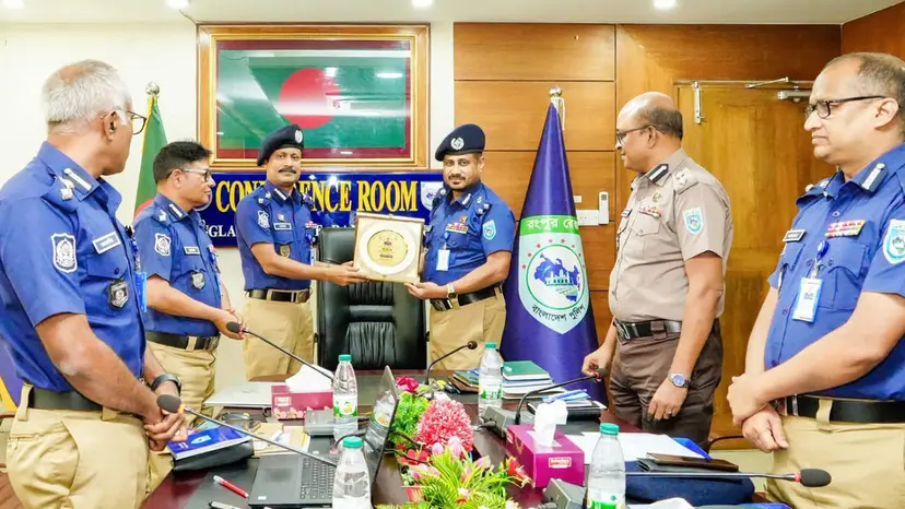 অপরাধ নিয়ন্ত্রণে রংপুর রেঞ্জের শ্রেষ্ঠ ঠাকুরগাঁও জেলা পুলিশ