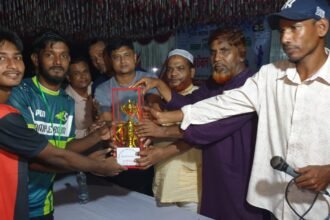 রুহিয়ায় দেলু স্মৃতি ফুটবলে চ্যাম্পিয়ন পাটিয়াডাঙ্গী