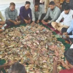 ফকির লালন সাঁইয়ের দানবাক্স খুলে টাকা গণনা করা হয়/