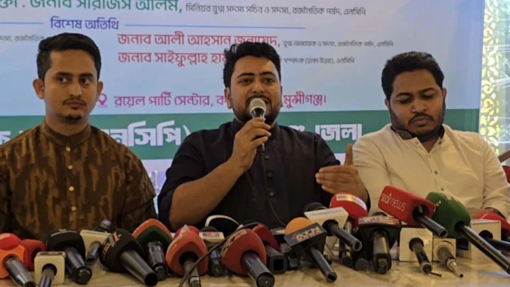 চালক বদলেছে, রাষ্ট্র পরিচালনার মেশিন বদলায়নি: নাহিদ ইসলাম